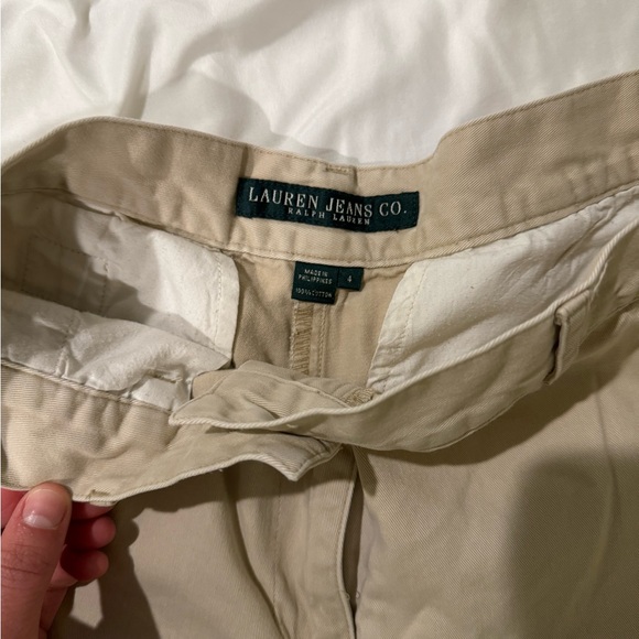 Women’s Vintage Ralph Lauren khaki shorts - Picture 3 of 4